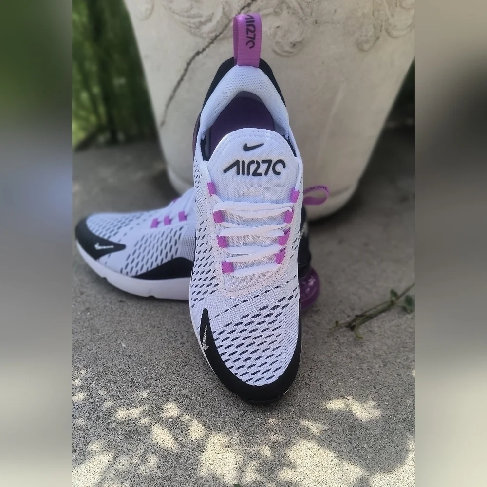 Women's Nike Air Max 270 Sneakers Shoes Customized With Crystals Size 10 New!